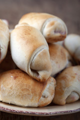 Pies  in the form of bagels