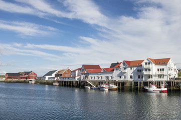 Fototapeta na wymiar Port d'Henningsvær