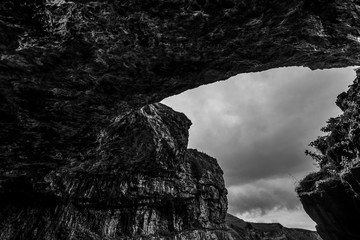 Smoo Cave, scottish highlands © photonik87