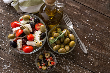Mix of assorted whole Greek salad with olives.
