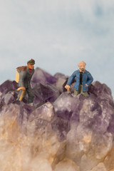 Figuren Miniatur zur Wanderung im Gebirge