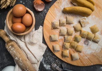 View of the preparation of homemade stuffed ravioli.