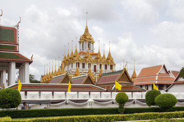 Obraz premium Wat Ratchanatdaram or Loha Prasat