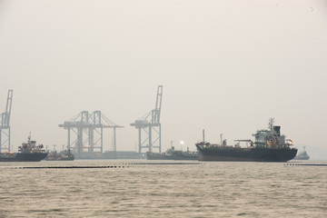 harbour crane port crane marine loading and unloading logistics terminal port
