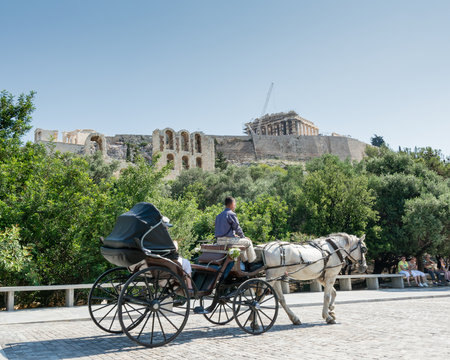  Carriage Rides in Athens , Greece