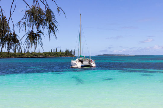 Catamaran anchored of Kuto