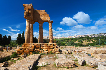 Fototapeta na wymiar Dioscuri Temple in Argrigento archaeological park in Sicily
