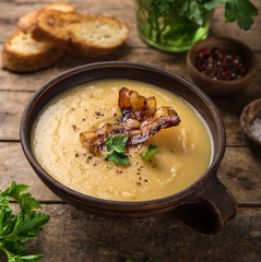 yellow split peas  soup with fried bacon