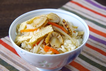 帆立の炊き込みご飯　和食