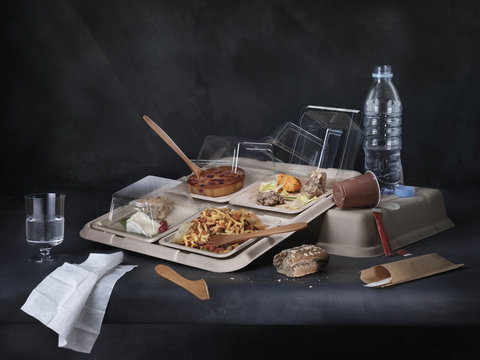 nature morte  de plateau repas fa&ccedil;on peinture