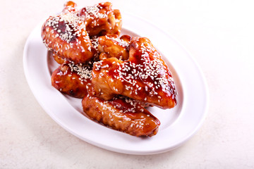 Teriyaki sauce chicken wings with sesame
