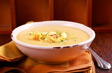 Cauliflower and red lentil soup