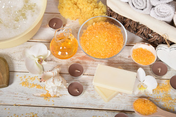 a surprise for Valentine's day a relaxing bath in fruit salt for a bath