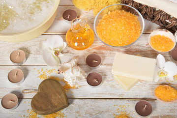 a surprise for Valentine's day a relaxing bath in fruit salt for a bath