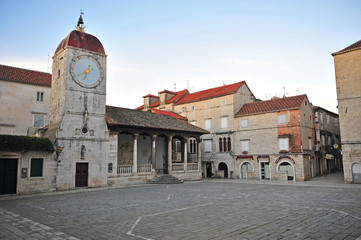 Town square of Trogir, Damlatia