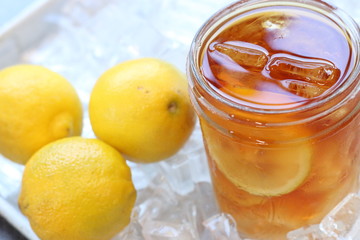 Ice Cold Sweet Ice Tea with Lemons