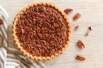 Overhead view og Pecan Pie / Pi day concept