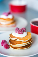 pancakes with raspberries