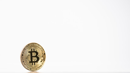 Obraz premium bitcoin na białym tle