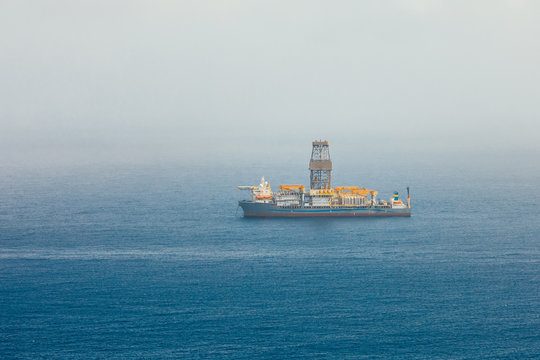 offshore oil and gas drillship
