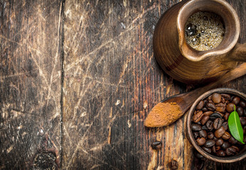 Fresh coffee in a clay turkey.