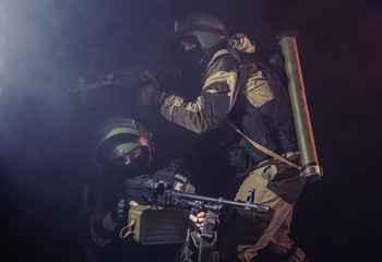 soldiers of the elite special purpose units