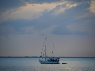 Fototapeta premium Island in the Indian Ocean, boat in the ocean