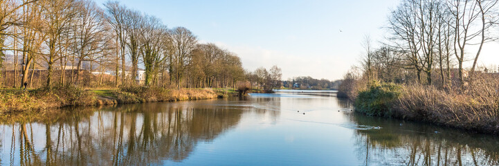 Fototapeta na wymiar panorama lake in winter