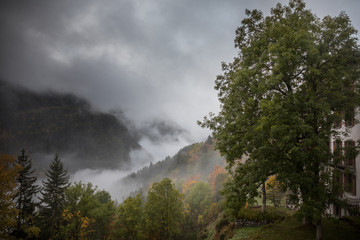 Fototapeta na wymiar Die wunderbare Bergwelt des Wallis im Herbst
