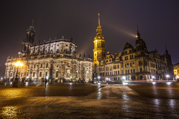 Fototapeta na wymiar The historical center of the old city of Dresden. Cathedral of the Holy Trinity (Katholische Hofkirche) and Dresden castle. Night scene.Saxony, Germany