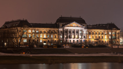 Fototapeta na wymiar Saxon State Ministry of Education on the embankment of the Elbe in Dresden at night, Germany