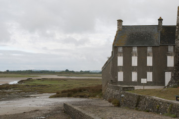 maison au bord de la côte