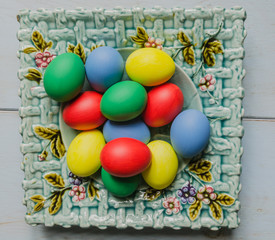 Obraz premium Easter eggs in plate