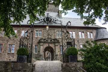 Fototapeta na wymiar Burg Schnellenberg in Attendorn