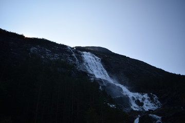 Wasserfall im Sommer