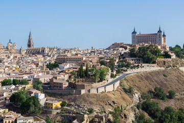 Fototapeta na wymiar A view of beautiful medieval Toledo, Spain.