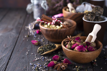 Obraz na płótnie Canvas Flower and herbal tea