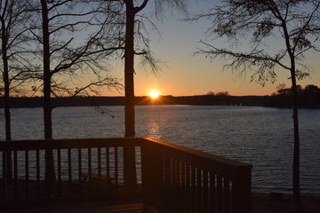 Fototapeta na wymiar Sunset on the Lake