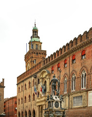 Fototapeta premium Fountain Neptune and Palazzo Accursio in Bologna. Italy