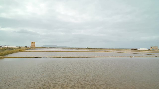 16364_The_rice_fields_filled_with_water_in_Trapani_in_Italy.mov