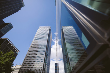 Obraz premium Business building in Canary Wharf.