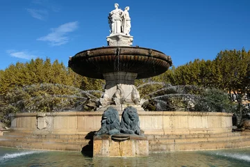Papier Peint photo Fontaine Historic rotonde fountain aix-en-provence france