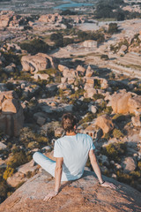 Fototapeta premium Hampi in Indien von Oben Tempel Aussicht genießen 