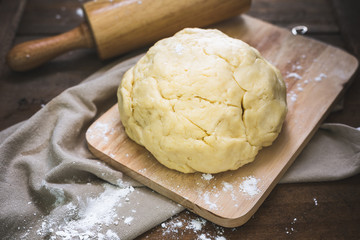 Préparation d'une Pâte pour Pizza, Gâteau, Tarte, Cookie, Pain 