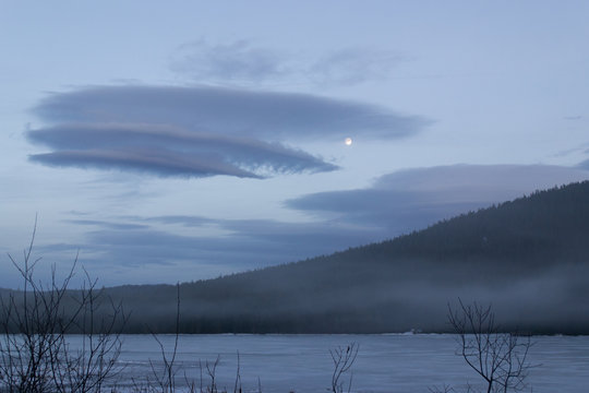 Winter dusk aTrillium Lake, Oregon