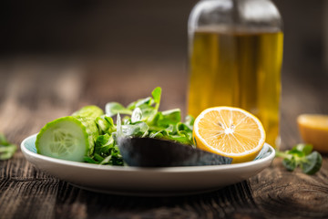 Ingredients for the preparation of lettuce