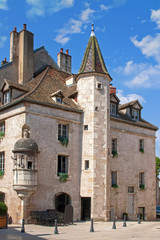 Fototapeta na wymiar Beaune. Maisons anciennes en centre ville, Côtes d'or, Bourgogne, France 