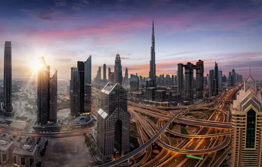 Foto auf Leinwand Sonnenaufgang über dem Zentrum von Dubai, Vereinigte Emirate © moofushi