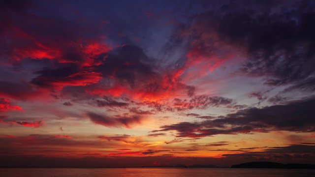 Beautiful landscape with tropical sea sunset on the beach, timelapse 4k
