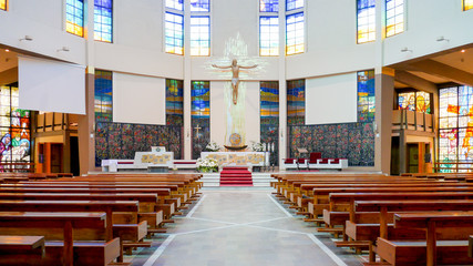 figure of Jesus on the altar © Bartosz